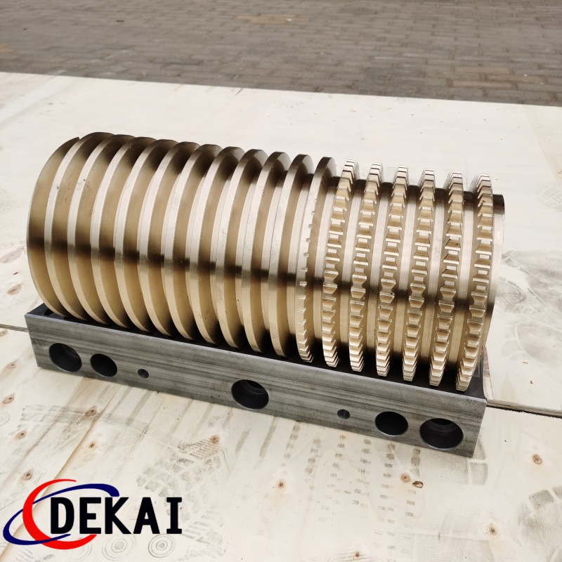 來圖定制非標精密螺母條加齒條大型數控導軌用德凱廠家